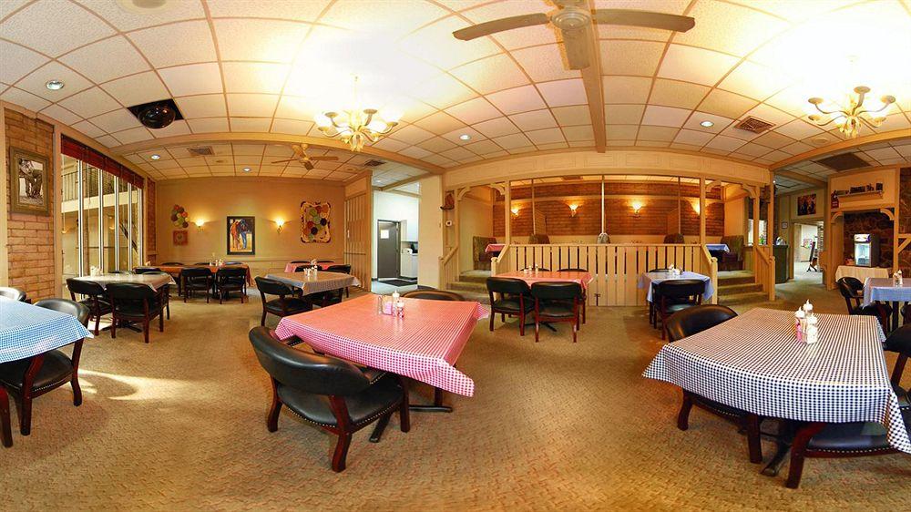 Rodeway Inn Cow Palace Lamar 外观 照片