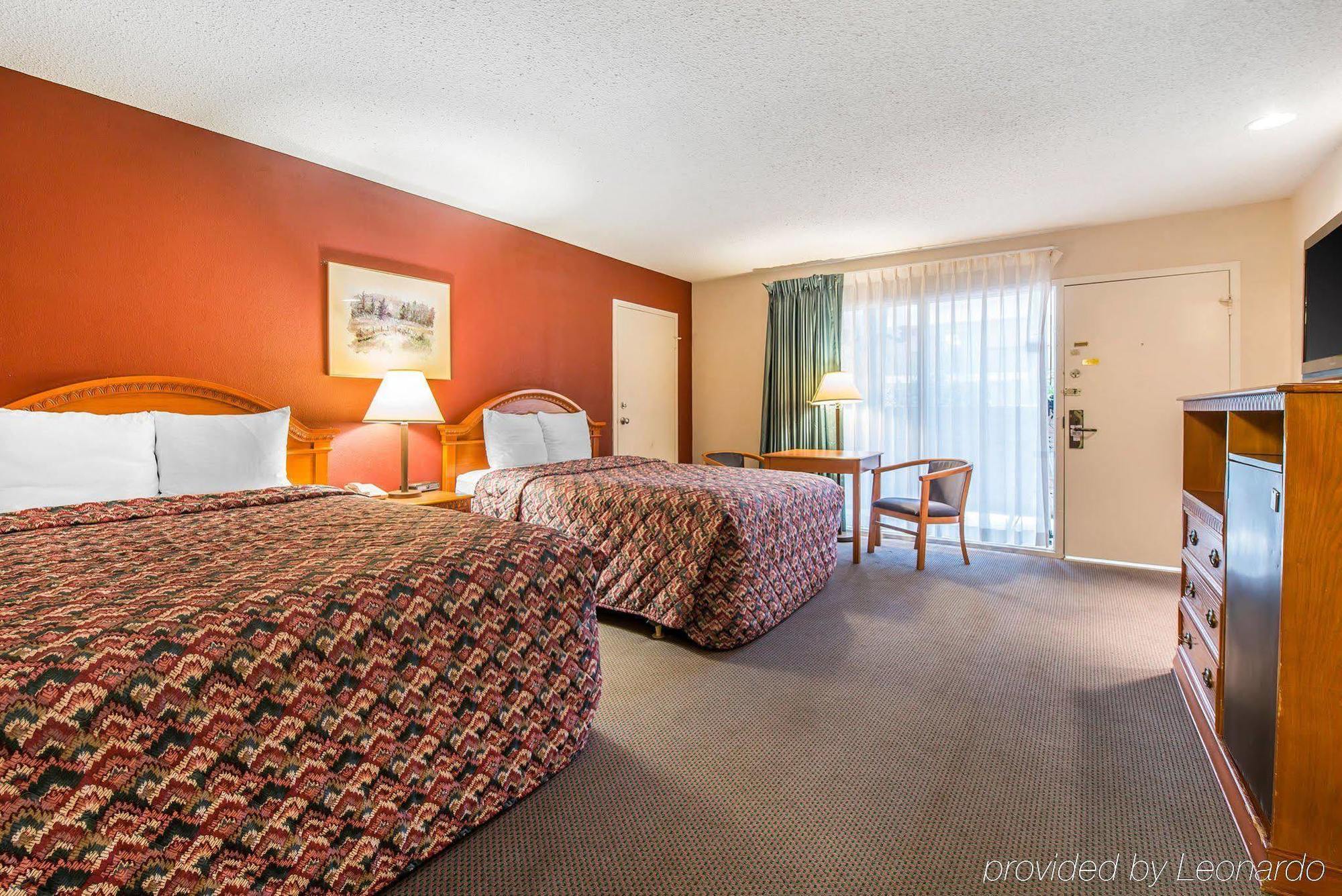 Rodeway Inn Cow Palace Lamar 外观 照片
